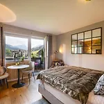 Alpines Nest By Managers